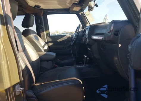 2015 Jeep Wrangler Unlimited Sport z USA, uszkodzony, nr VIN 1C4BJWDG4FL742392